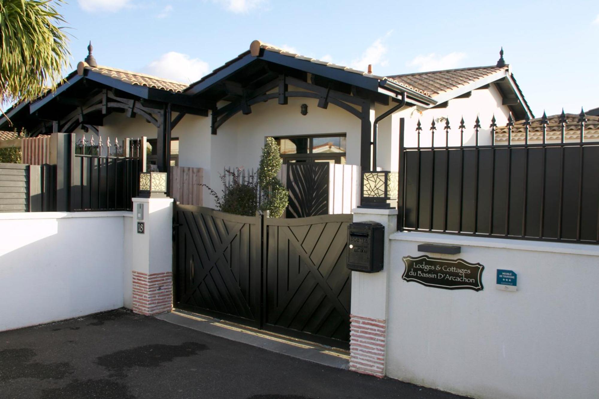 Hotel Particulier - Les Lodges Du Bassin D'Arcachon- Petit-Dejeuner Sur Demande- Prestations Haut De Gamme Gujan-Mestras Exterior foto